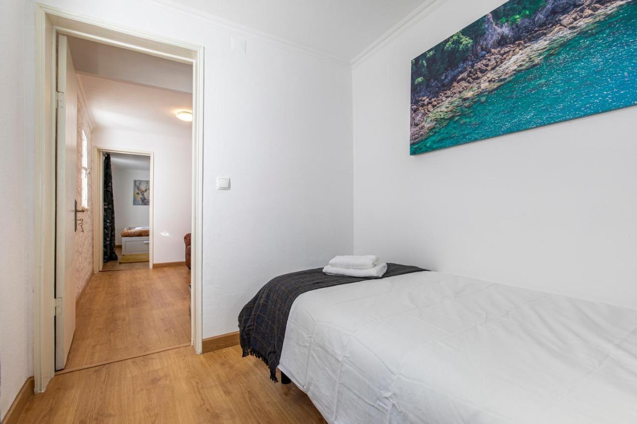 3 Bedroom Apt Near Av. Liberdade Lisabona Exterior foto